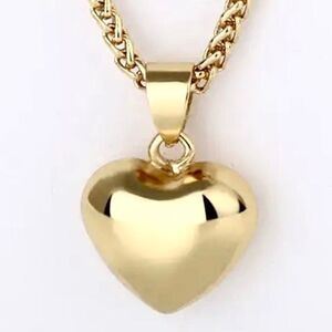 Gold Heart Pendant Necklace
